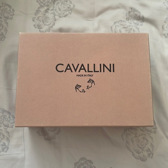 Italian High Heel. Leather - Picture 2 of 5